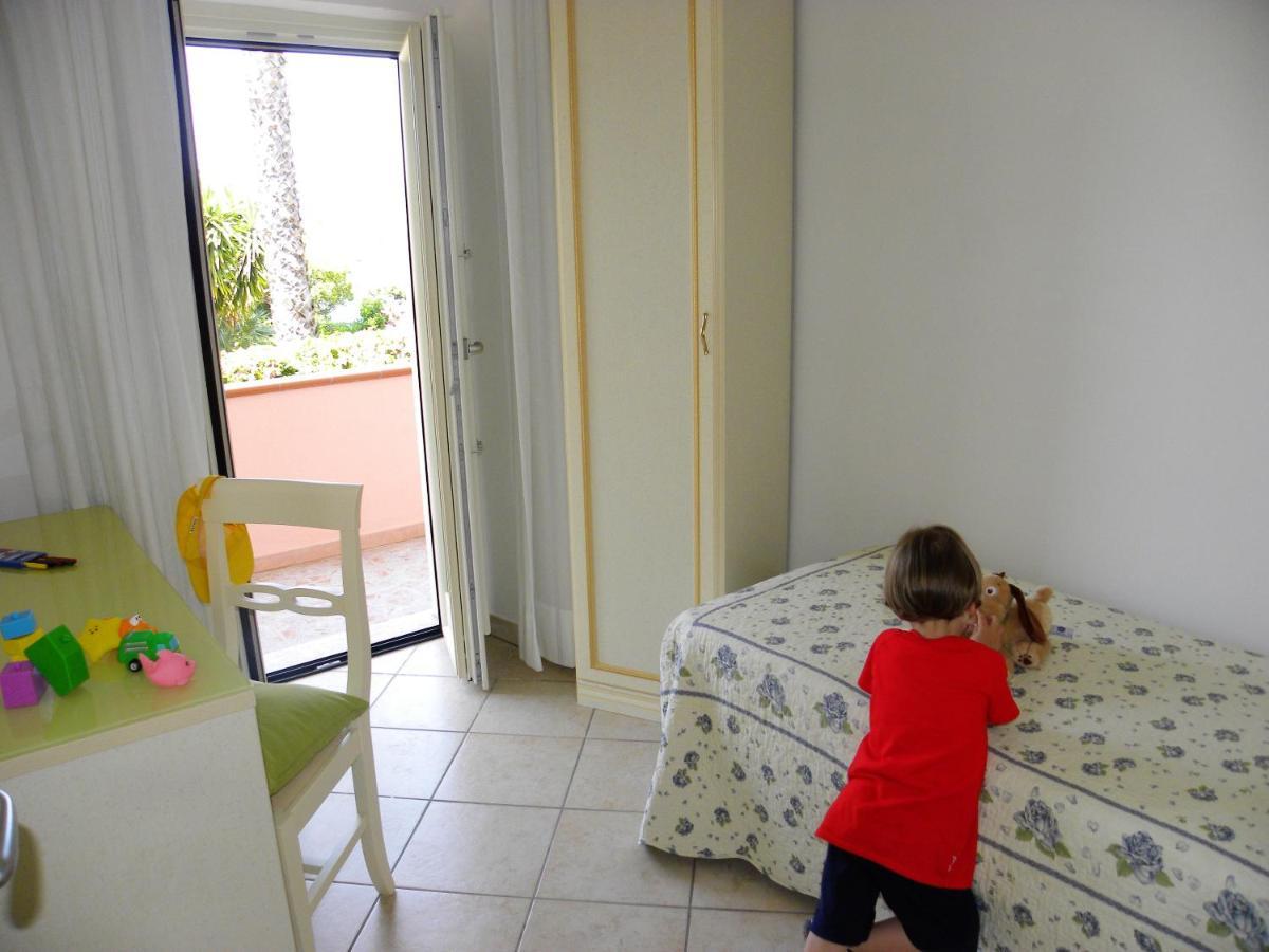 Comfortable Apartment In Maratea With Sea View 95 M² + Parking מראה חיצוני תמונה