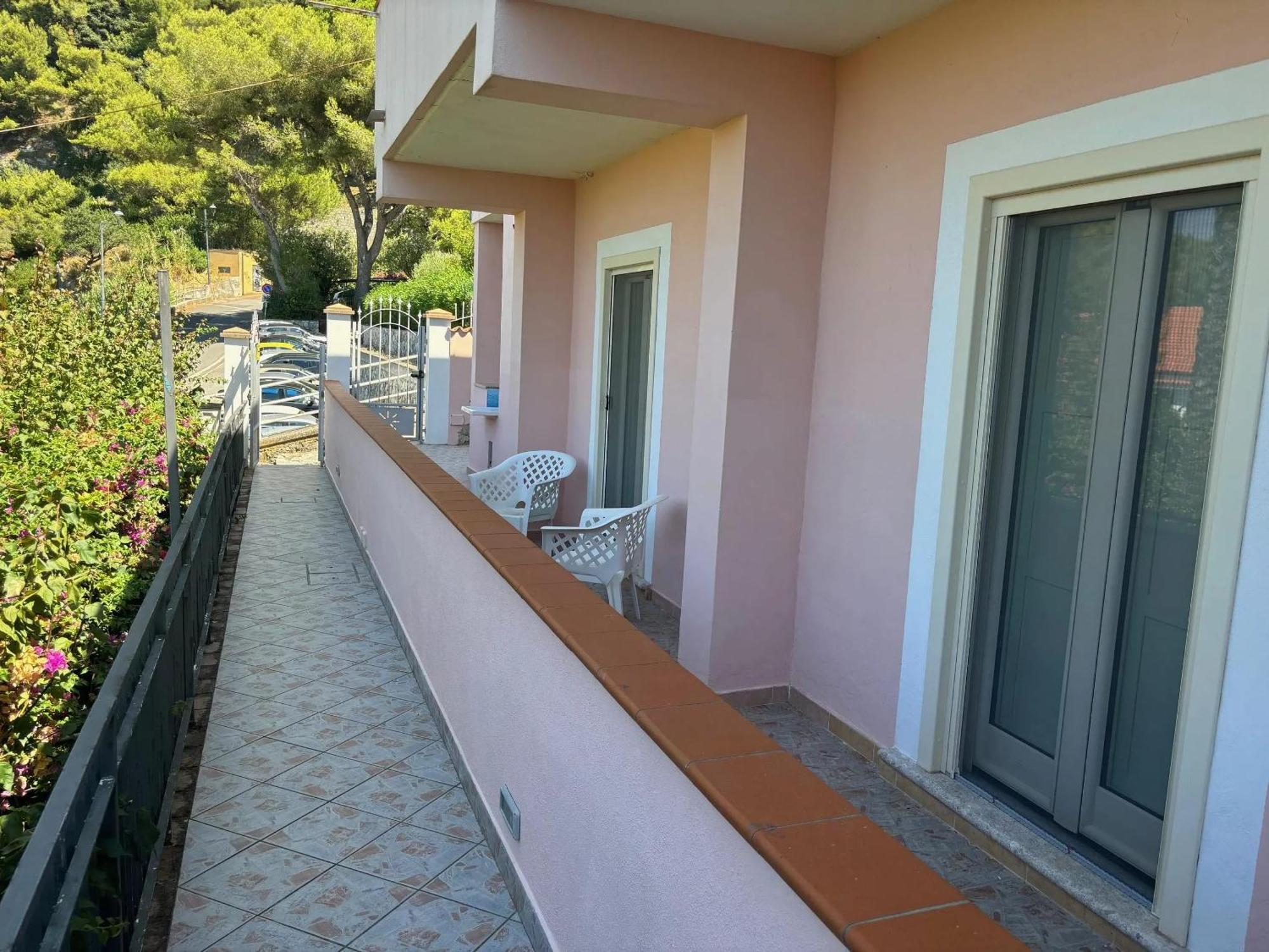 Comfortable Apartment In Maratea With Sea View 95 M² + Parking מראה חיצוני תמונה